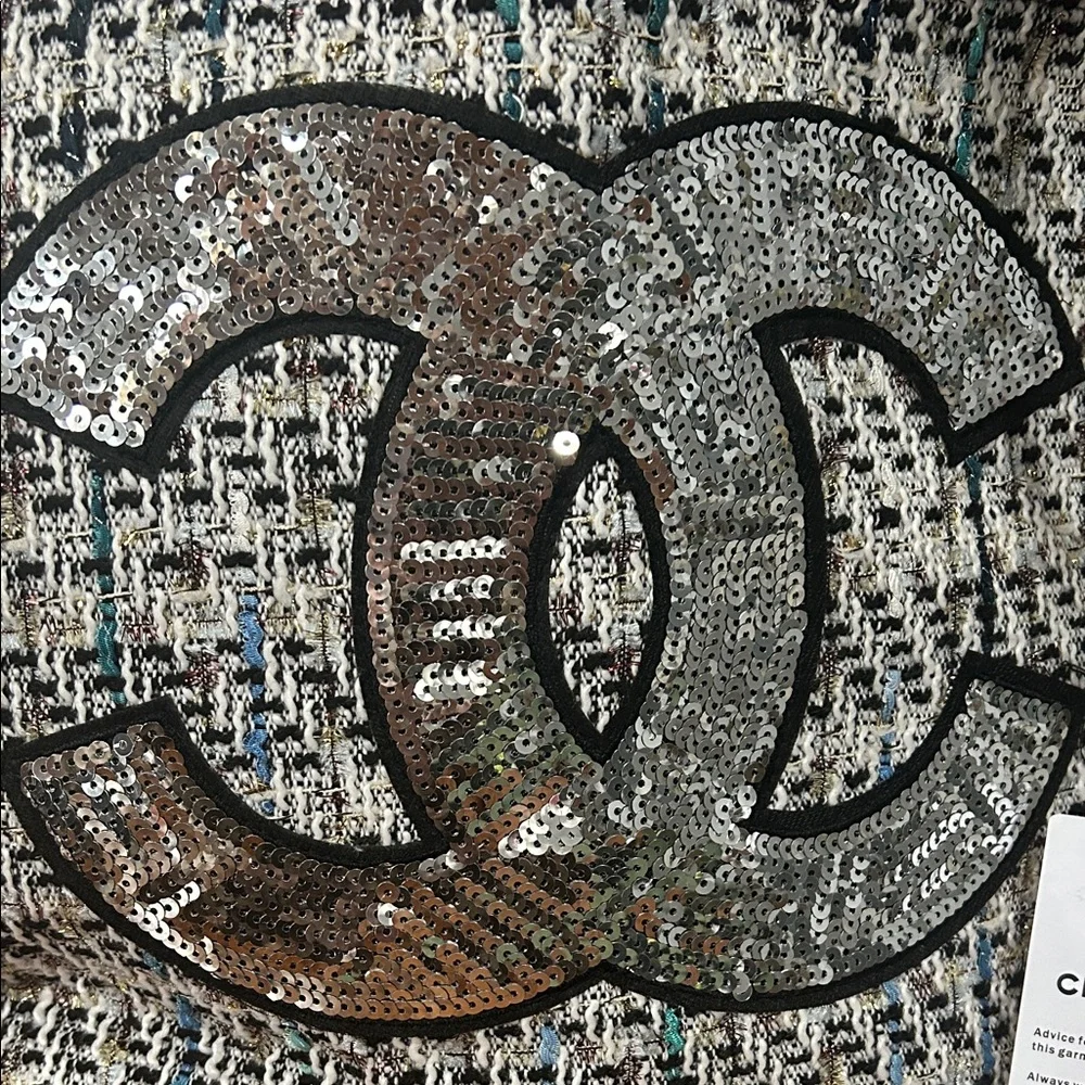 Chanel Black/Blue/Gray Tweed Sequin Tote - Picture 2 of 8